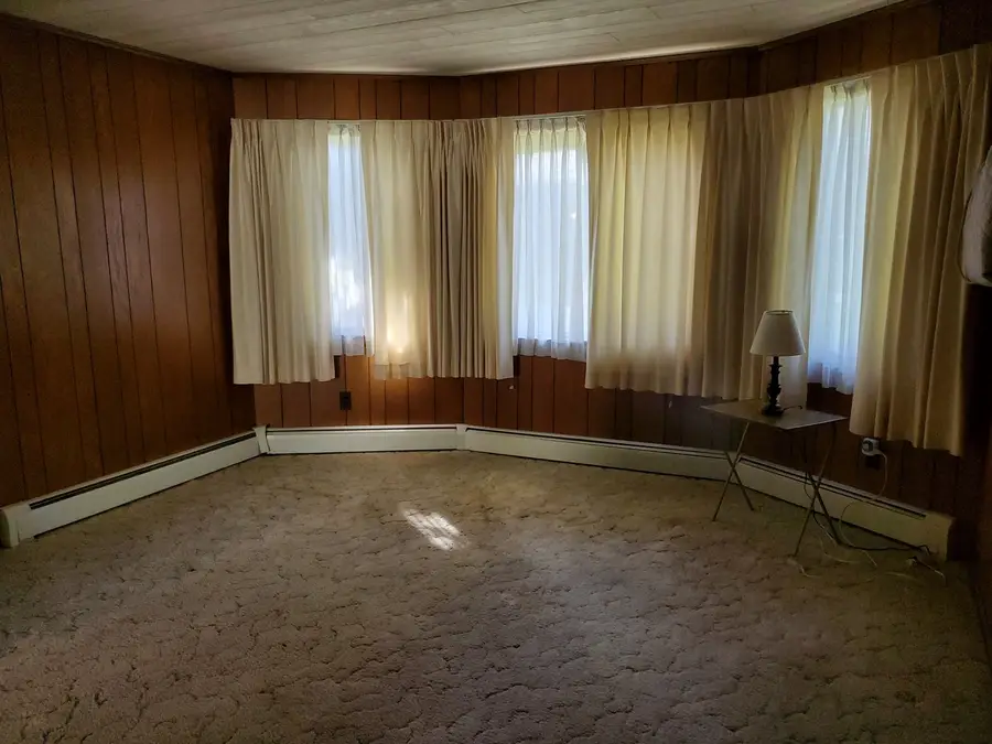 241 E 1st Street, Oglesby, IL 61348 - #3