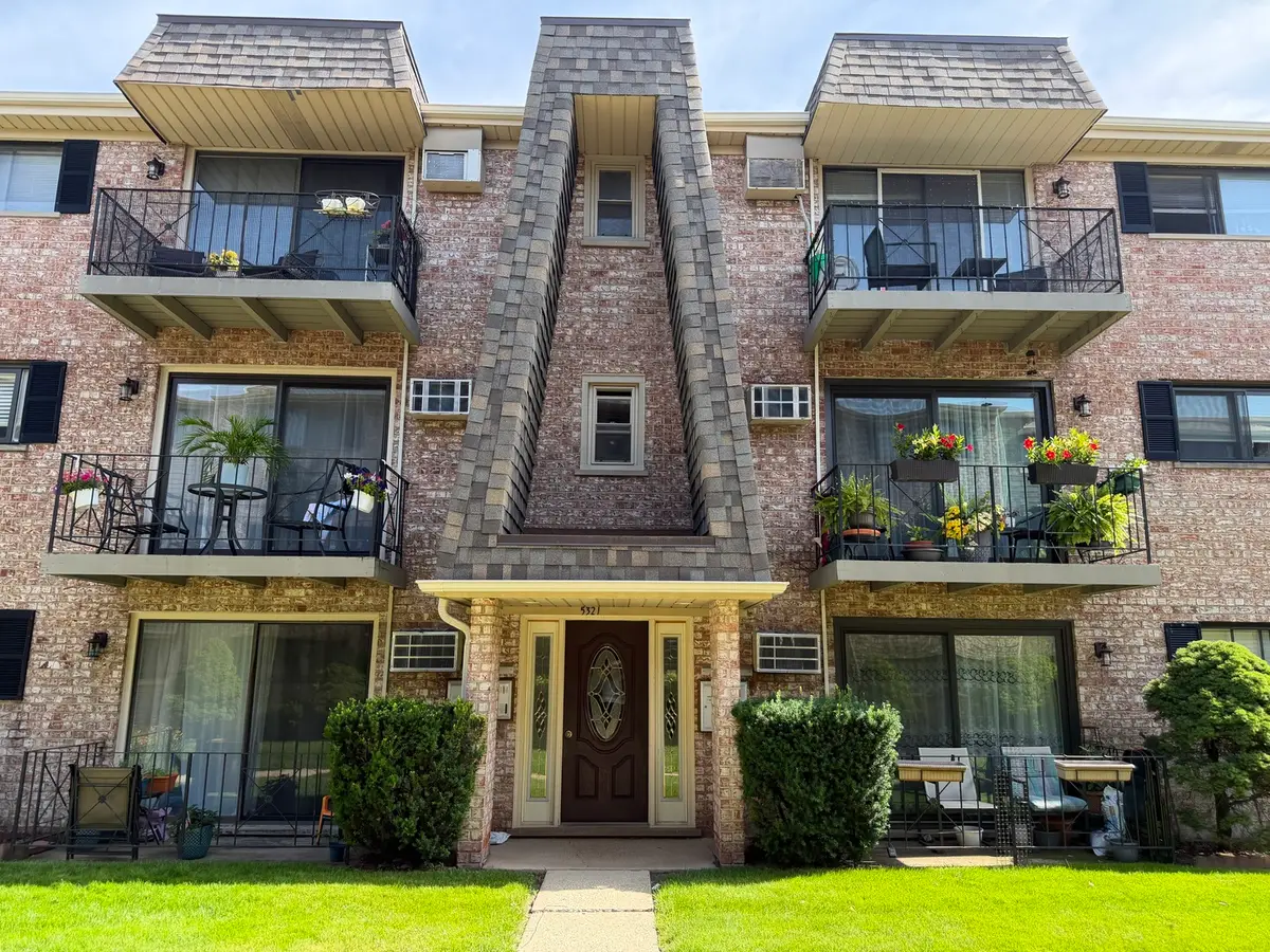 5321 N Delphia Avenue #322, Chicago, IL 60656 - #1