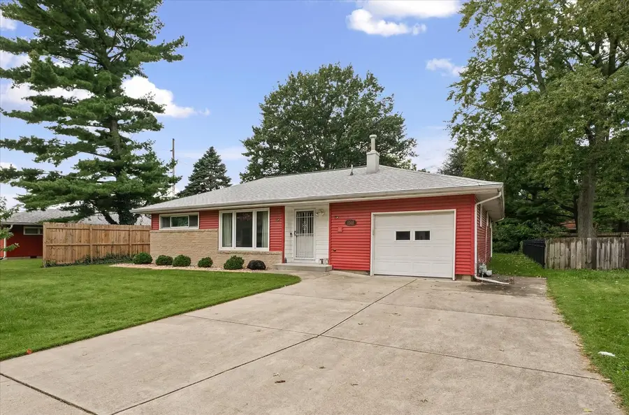 1505 Rose Drive, Champaign, IL 61821 - #3