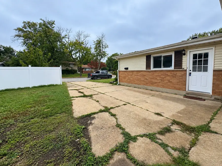 303 Gettysburg Street, Park Forest, IL 60466 - #3