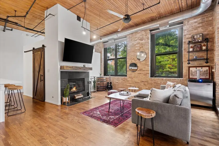 1670 N Claremont Avenue #101, Chicago, IL 60647 - #3