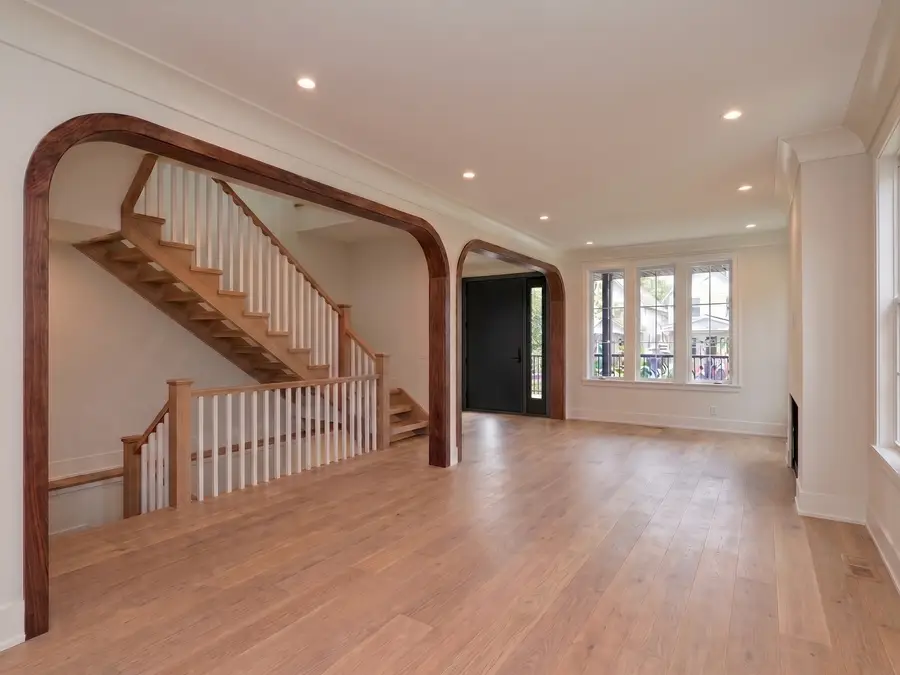 4252 N Hamlin Avenue, Chicago, IL 60618 - #3