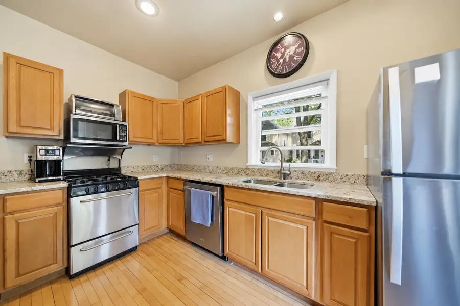 1535 W Grace Street, Chicago, IL 60613 - #2