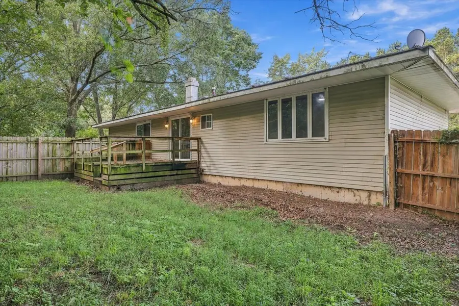 1572 Winnetka Street, Dixon, IL 61021 - #3
