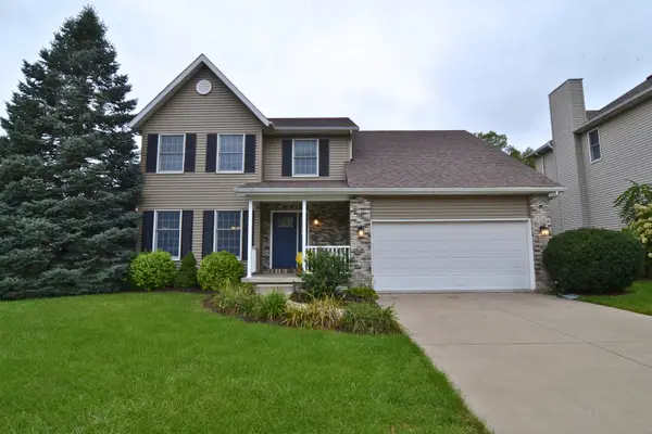 2062 Plum Tree Road, Bettendorf, IA 52722
