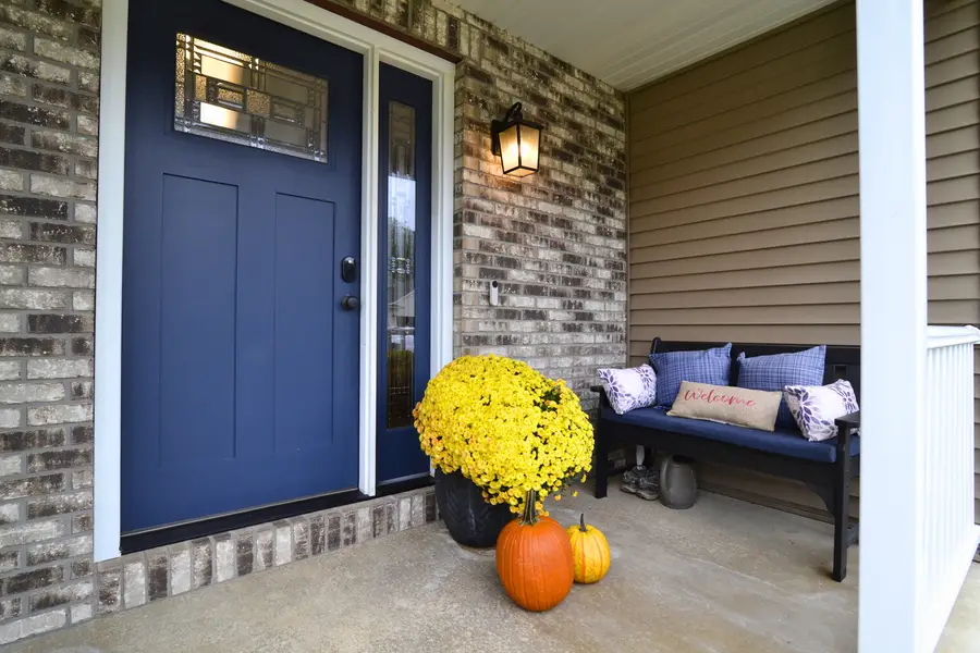 2062 Plum Tree Road, Bettendorf, IA 52722 - #2