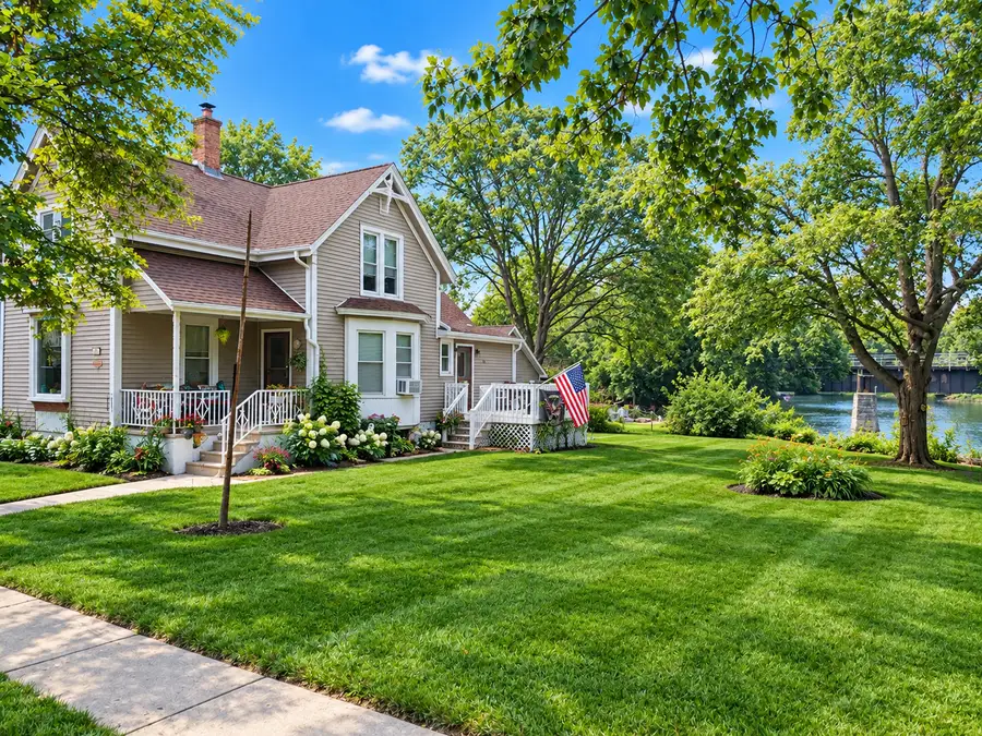 20 Division Street, Algonquin, IL 60102 - #2