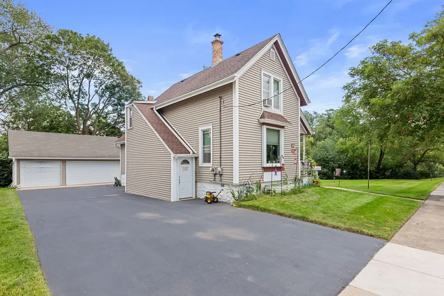 20 Division Street, Algonquin, IL 60102 - #3
