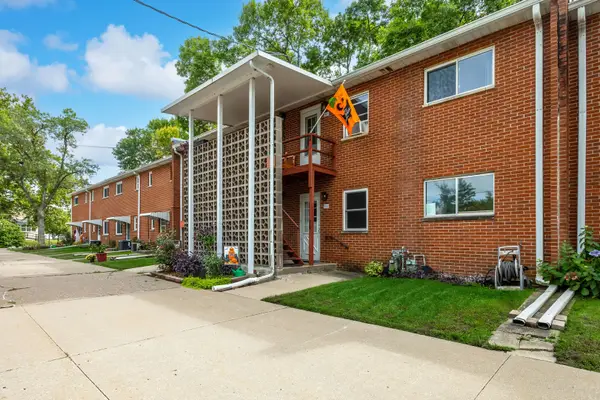 1309 9th Street #D, Moline, IL 61265
