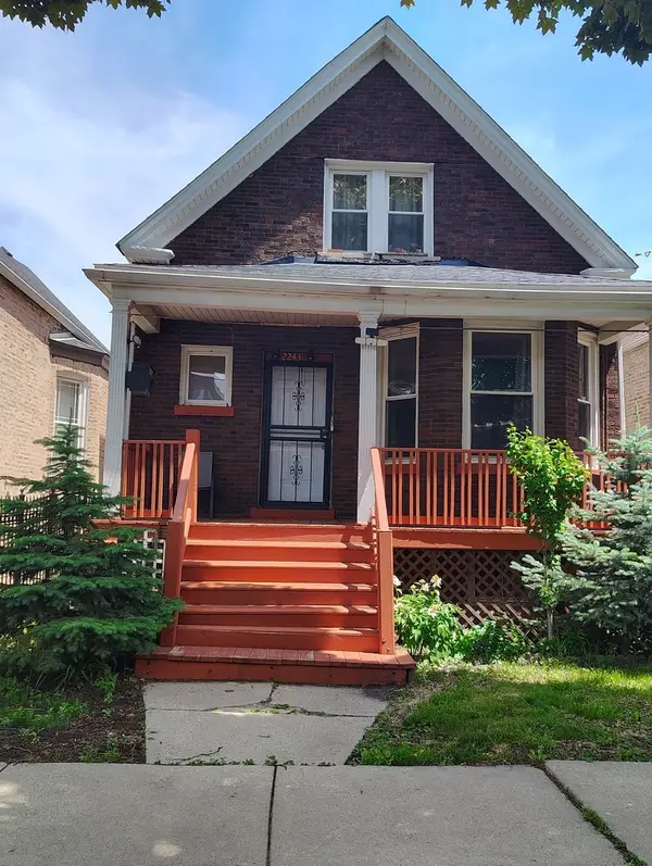 2243 N Kedvale Avenue, Chicago, IL 60639