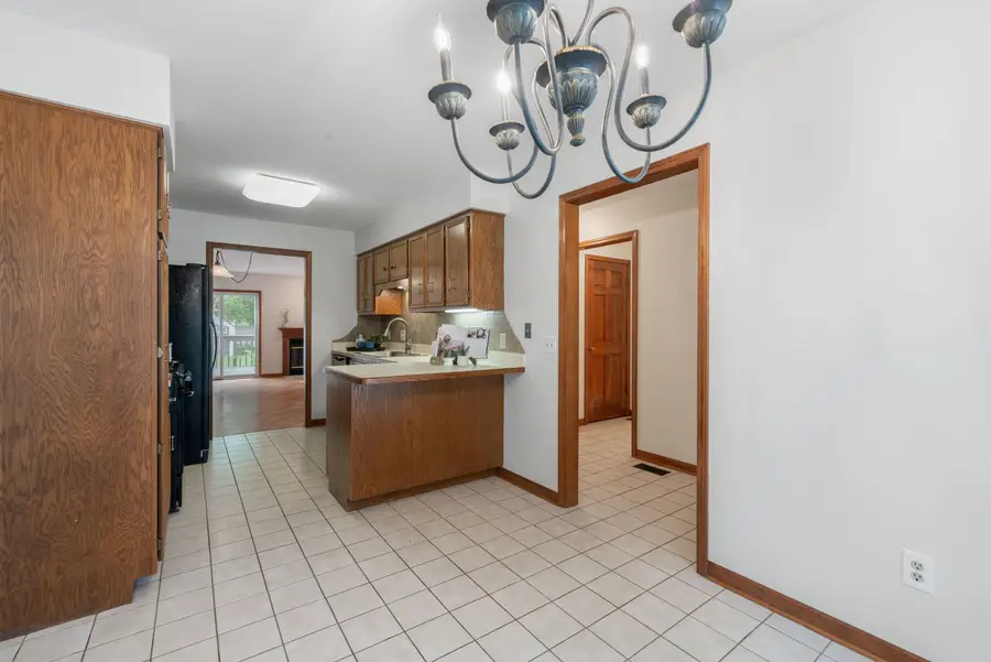 214 S Harrison Street, Geneva, IL 60134 - #2