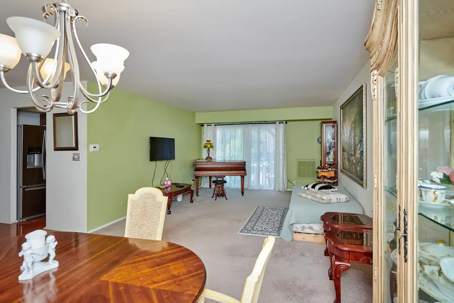 502 W Huntington Commons Road #238, Mount Prospect, IL 60056 - #3