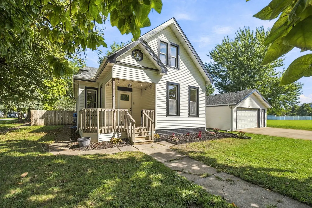 209 S East Street, Odell, IL 60460 - #1