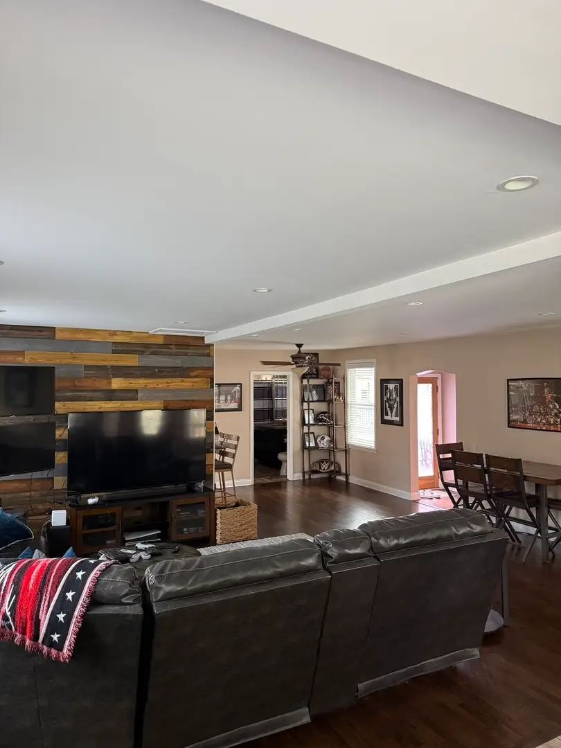 9825 Cook Avenue, Oak Lawn, IL 60453 - #3