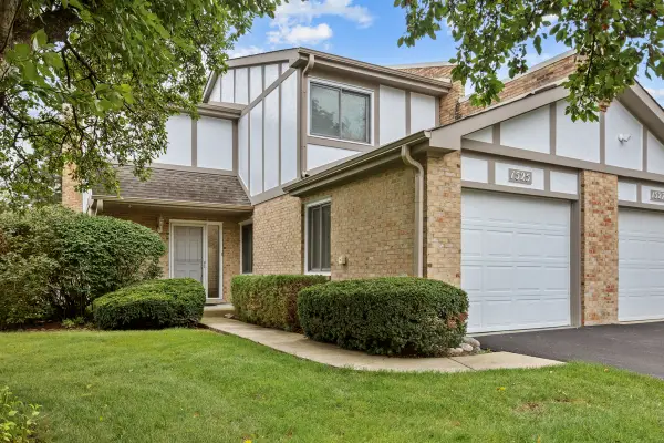 1525 Columbia Court, Elk Grove Village, IL 60007