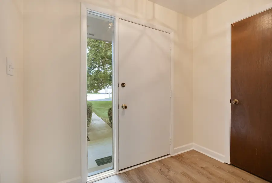 1525 Columbia Court, Elk Grove Village, IL 60007 - #2