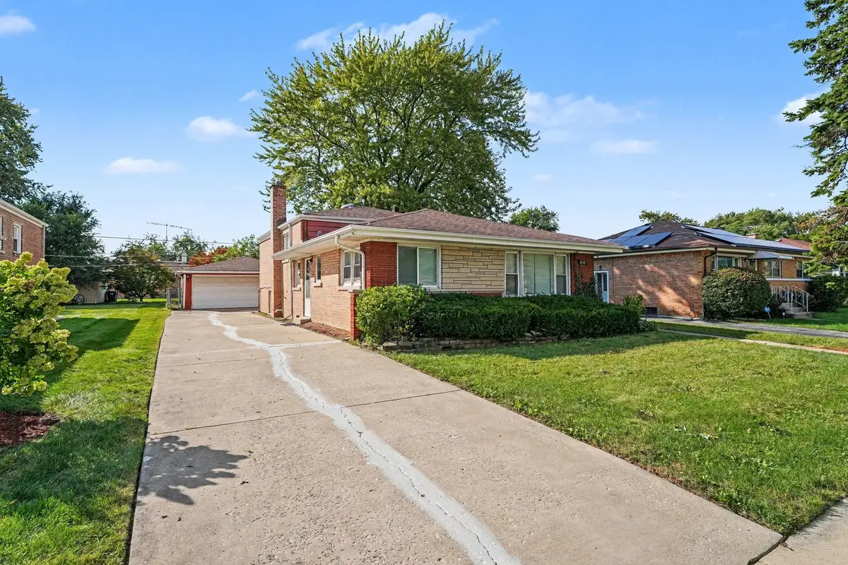 16518 Dobson Avenue, South Holland, IL 60473 - #1