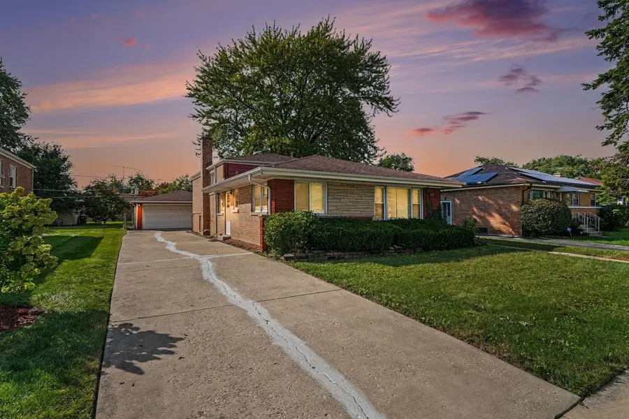 16518 Dobson Avenue, South Holland, IL 60473 - #2