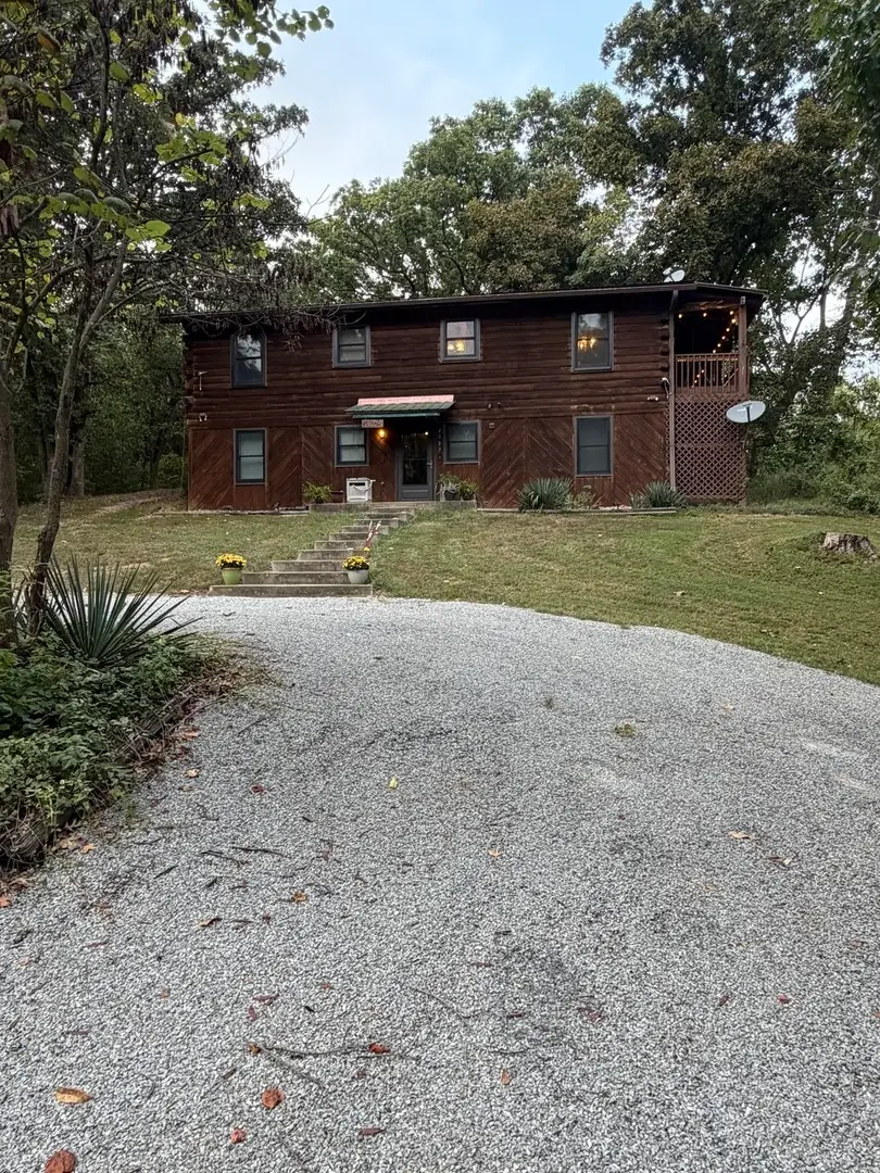 4083 Private Road 25, Pinckneyville, IL 62274 - #1