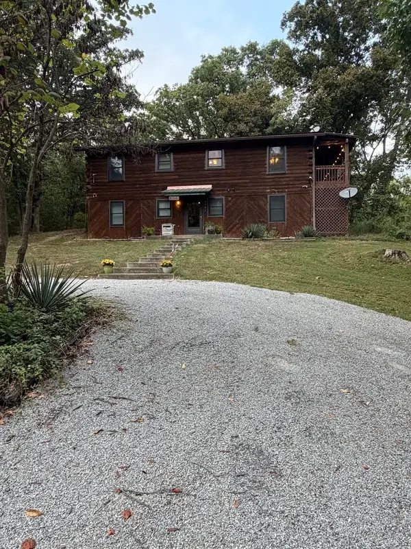 4083 Private Road 25, Pinckneyville, IL 62274