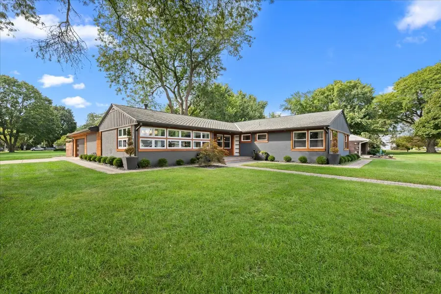 1720 Garfield Avenue, Aurora, IL 60506 - #2