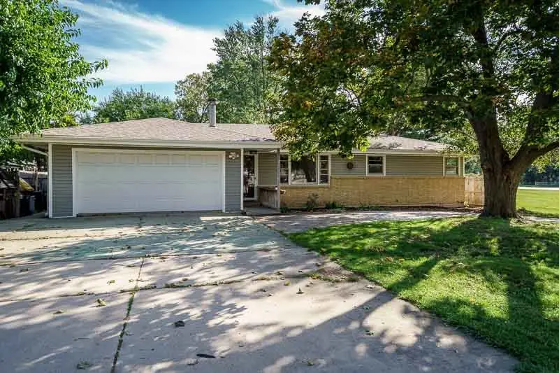 8223 N Alpine Road, Machesney Park, IL 61115 - #1