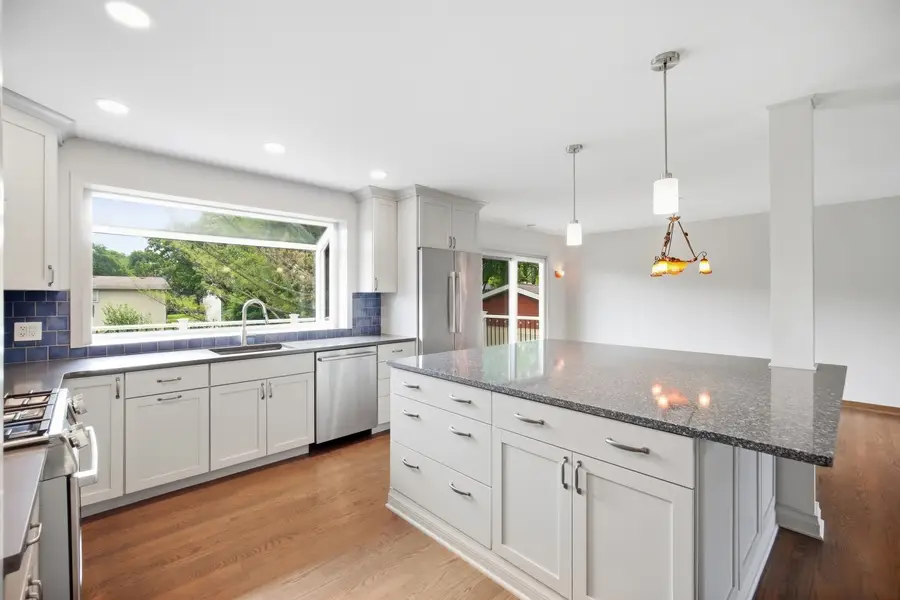 135 W King Arthur Court, Palatine, IL 60067 - #3