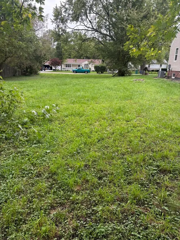 10711 W Woodland Avenue, Beach Park, IL 60087