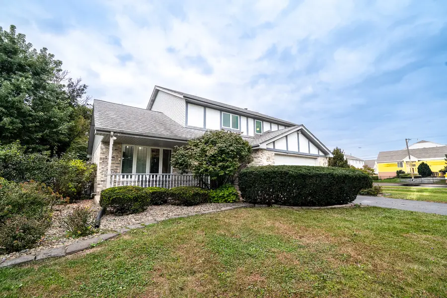 10300 S 75th Avenue, Palos Hills, IL 60465 - #2