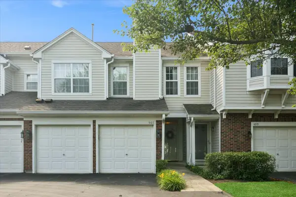 501 Grosse Pointe Circle, Vernon Hills, IL 60061