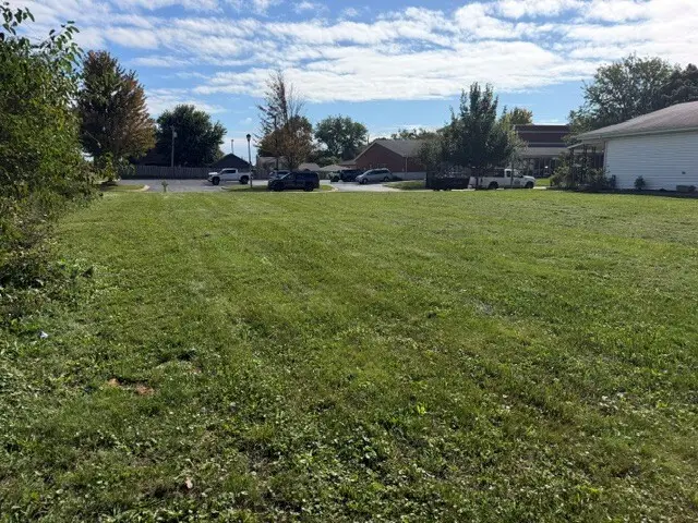 832 N Van Auken Street, Elmhurst, IL 60126 - #2
