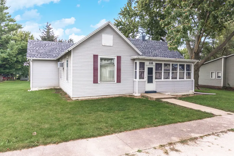 118 W Van Alstyne Street, Cullom, IL 60929 - #2