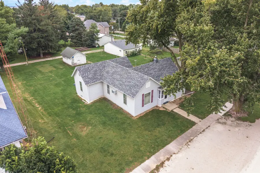 118 W Van Alstyne Street, Cullom, IL 60929 - #3