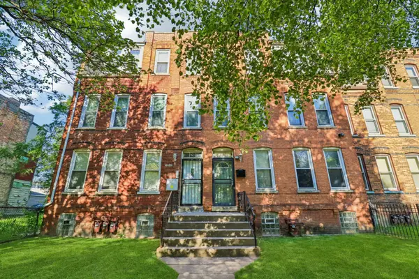 10540 S Maryland Avenue, Chicago, IL 60628