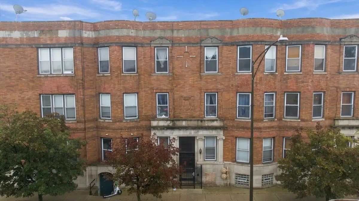 231 E 59th Street #1, Chicago, IL 60637 - #1
