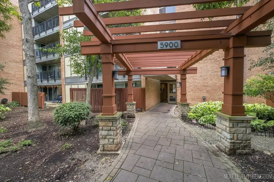 5900 Oakwood Drive #1J, Lisle, IL 60532 - #2
