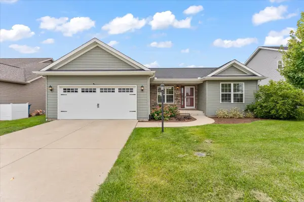 35 Lodge Trail, Monticello, IL 61856