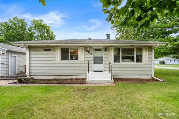 2304 Countryside Drive, Montgomery, IL 60538
