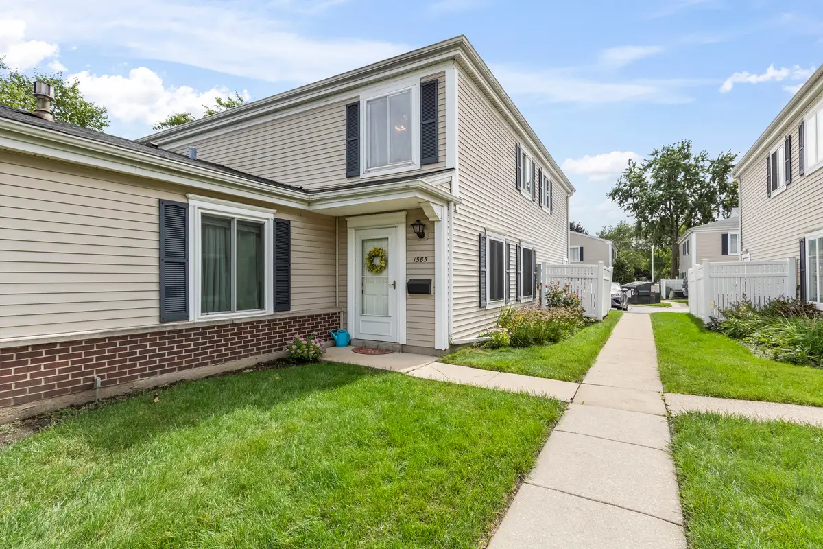 1585 Cove Drive, Prospect Heights, IL 60070 - #1
