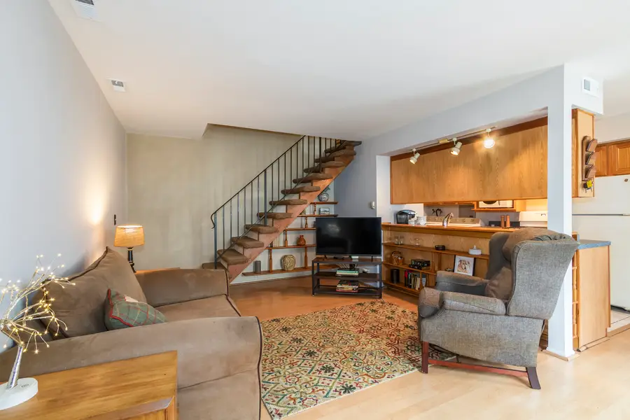 1585 Cove Drive, Prospect Heights, IL 60070 - #2