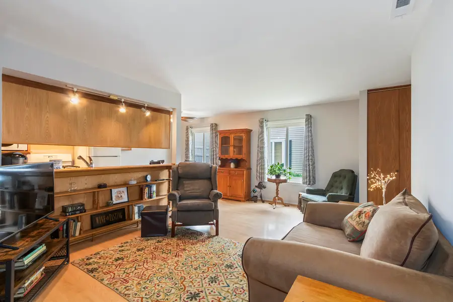 1585 Cove Drive, Prospect Heights, IL 60070 - #3