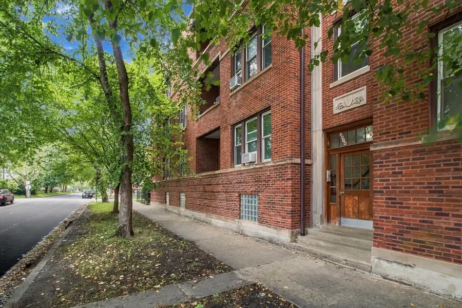 3618 W Ainslie Street #1W, Chicago, IL 60625 - #2