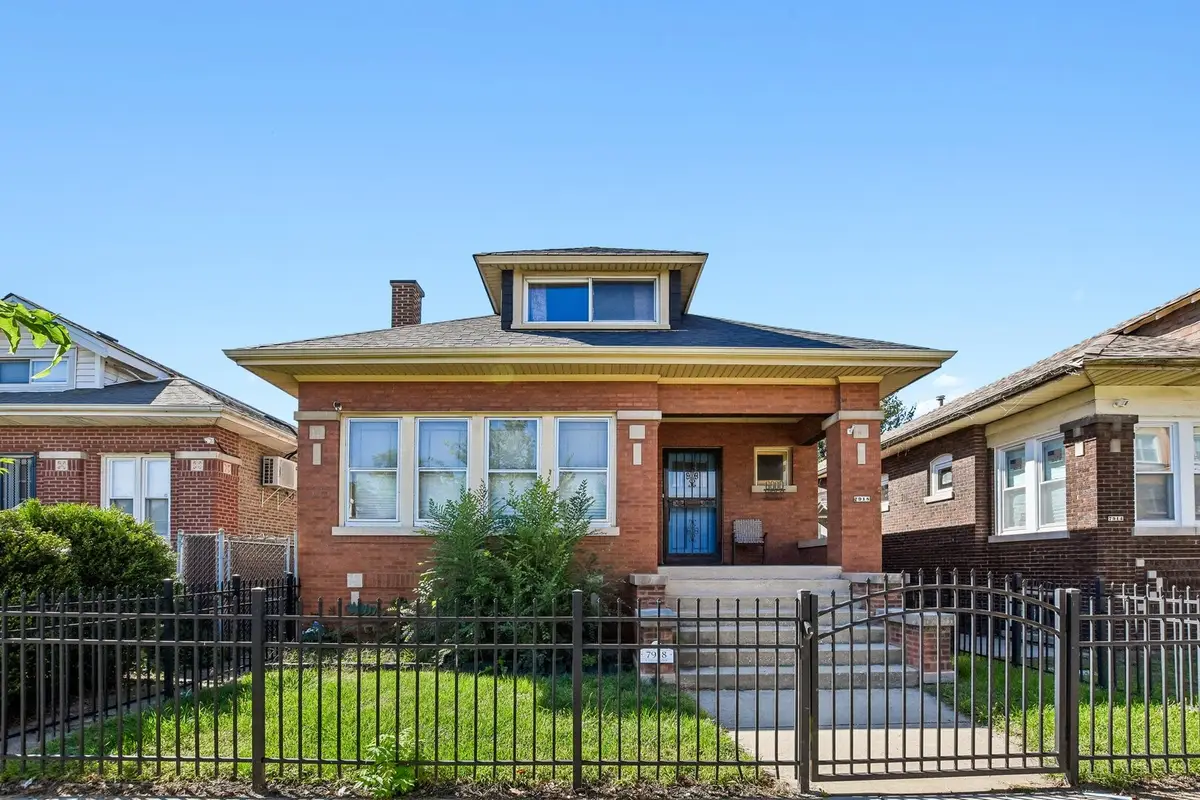 7918 S Luella Avenue, Chicago, IL 60617 - #1