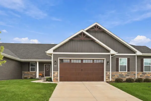6987 Genesis Way, Bettendorf, IA 52722