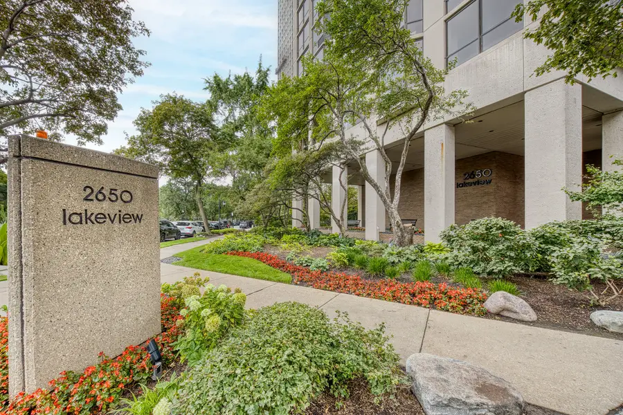 2650 N Lakeview Avenue #1201, Chicago, IL 60614 - #2