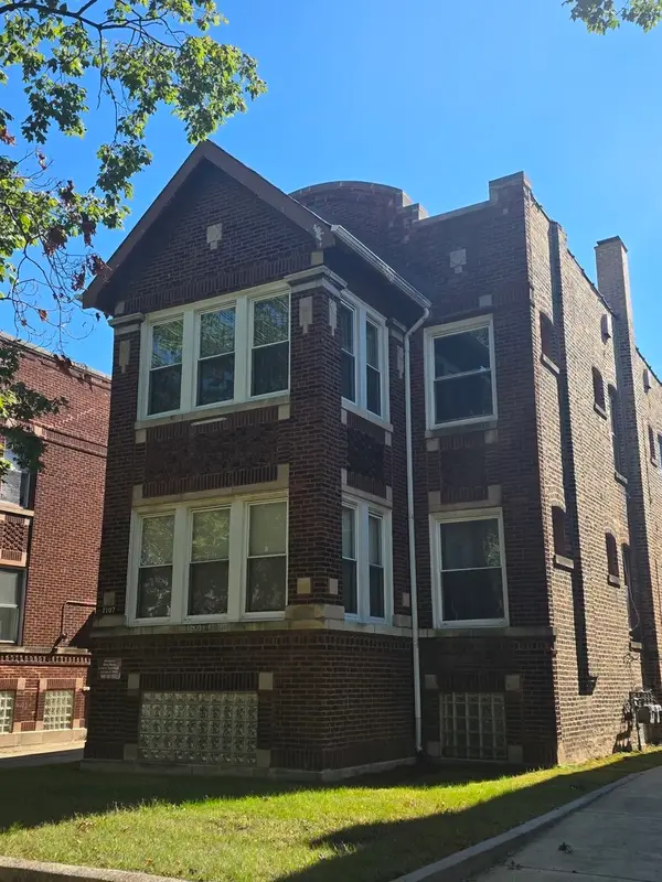2107 E 72nd Place, Chicago, IL 60649