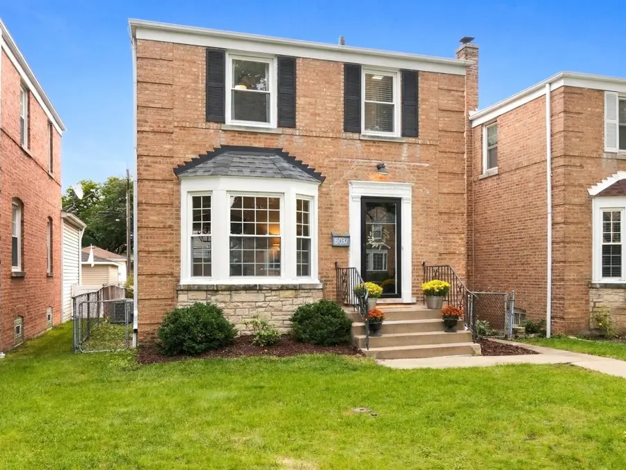 5037 N Newcastle Avenue, Chicago, IL 60656 - #2