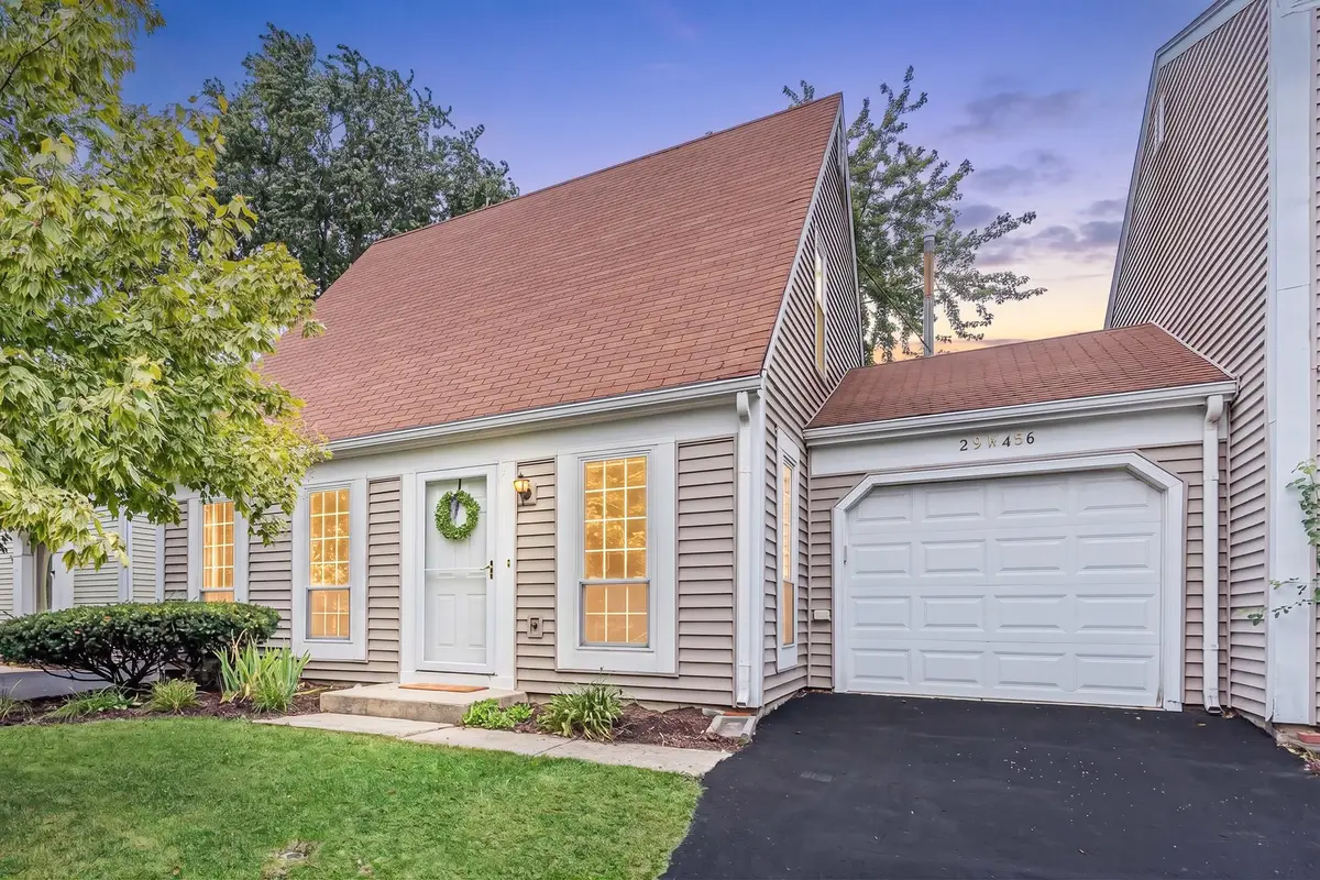 29W456 Blackthorn Lane, Warrenville, IL 60555 - #1