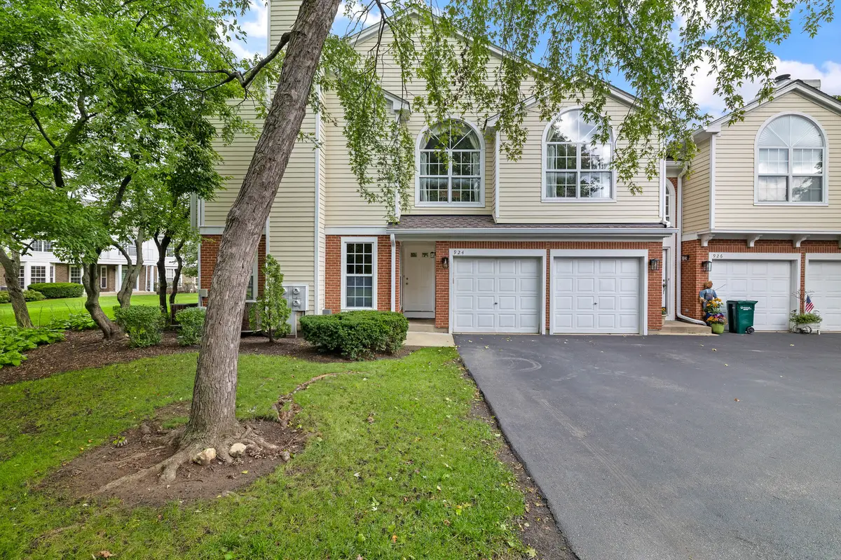 924 Ann Arbor Lane, Vernon Hills, IL 60061 - #1
