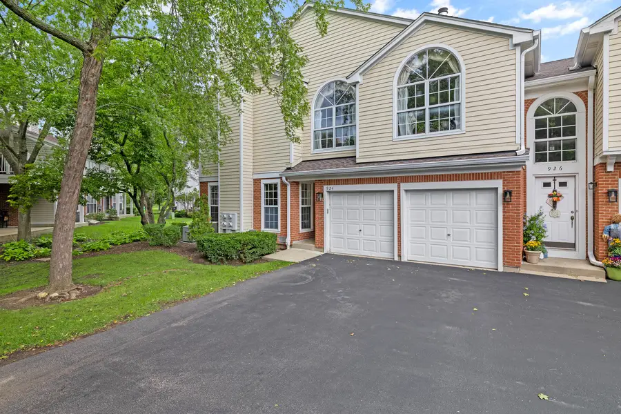 924 Ann Arbor Lane, Vernon Hills, IL 60061 - #2